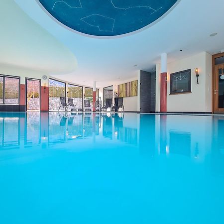 Wellnesshotel Liun B&B 米施泰尔 外观 照片