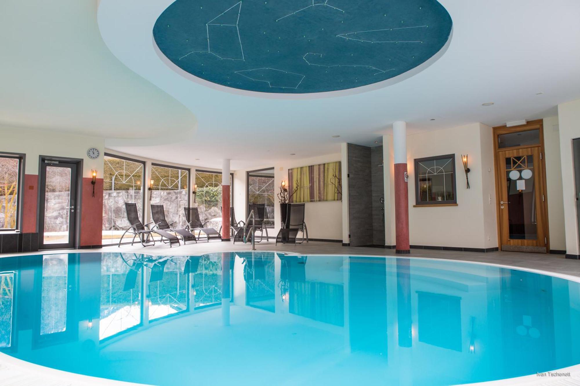 Wellnesshotel Liun B&B 米施泰尔 外观 照片