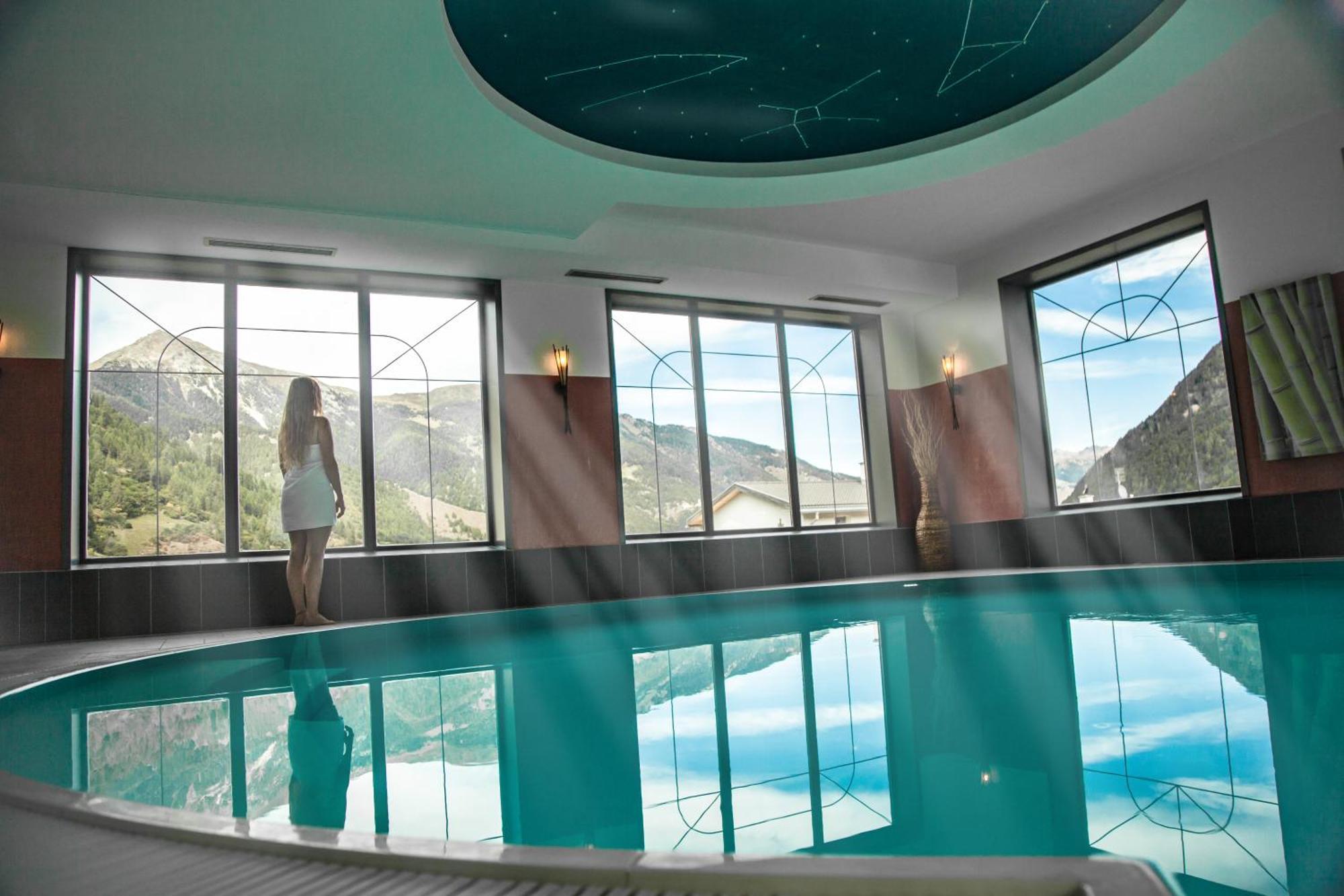 Wellnesshotel Liun B&B 米施泰尔 外观 照片